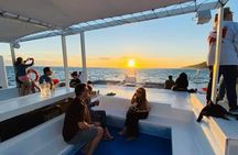 Luxury Catamaran Sunset Cruise 50 ft in Los Cabos