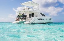 Cayman Private luxury Catamaran Experience 41’ Leopard