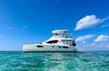 Cayman Private luxury Catamaran Experience 41’ Leopard