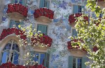 Gaudí Premium Tour: Masterpieces and Local Delicacies
