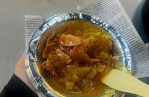 Evening Food Crawl and Spices Walk tour of Old Delhi