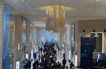 Louvre Museum & Mona Lisa Guided Tour with Reserved Entry