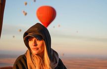 Marrakech Desert Balloon Flight with Atlas Views and Breakfast
