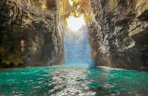 La Leona Waterfall Hike and Swim Adventure in Costa Rica
