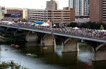 Austin's Best Bars and Bats 3-Hour Guided Tour