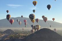 Balloon flight over the Teotihuacan pyramids + cacao workshop