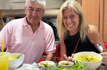 Phnom Penh Night Food Tour by Tuktuk-Local Eats& City Highlights