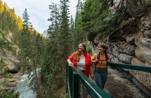 Lake & Hike Day Trip: Lake Louise, Moraine Lake, Johnston Canyon