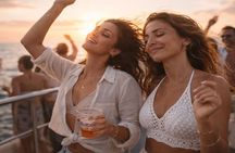 Ibiza - Formentera: Sunset Boat Party with Drinks & Food