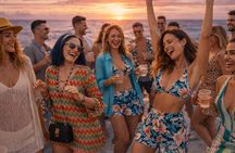 Ibiza - Formentera: Sunset Boat Party with Drinks & Food