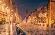 Private Christmas Walking Tour in Historic Edinburgh