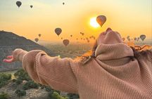 Sunrise Hot Air Balloon Flight over Teotihuacan with Hotel Pickup