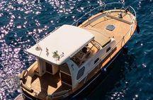 Polignano and Monopoli : Boat tour in the caves with local sailor