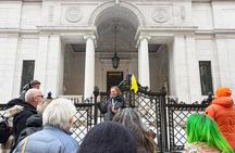 NYC: Strange & Sensational Stories Midtown Walking Tour