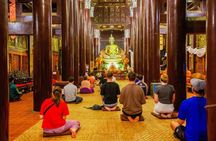 Half-Day Private Night Tour by Tuk Tuk in Chiang Mai City 