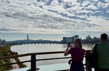 Morning Bike Tour along the Han River with a Local
