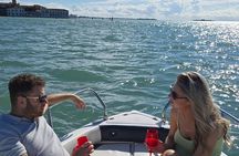 Venice : Private Boat Tour of the Venice Lagoon