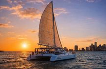 Sunset Catamaran Cruise in Miami with Open Bar and Appetizers