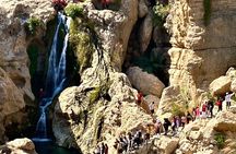 Hidden Paradise Tour: Wadi Tiwi, Bimmah Sinkhole & Fins Beach