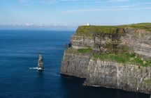 Cliffs of Moher and Bunratty Castle Luxury Private Tour from Cork