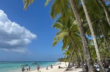 Saona Island Catamaran and Boat Tour with Natural Pool