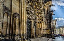 Prague DeLuxe Tour: Views, Hidden Gems, Tastings & River Cruise