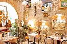 Florence Tuscan Wine Tasting in a Traditional Local Osteria
