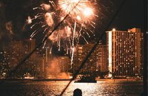 1 Hour Friday Night Fireworks Cruise w/ Complimentary Drinks