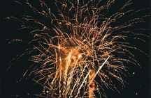 1 Hour Friday Night Fireworks Cruise w/ Complimentary Drinks