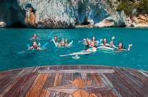 Capri Small Group Boat Day Tour with Transfer from Castellammare