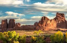 4-Hour Private Arches National Park Adventure