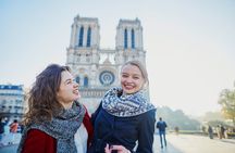 Île de la Cité, Notre-Dame, and Louvre Museum transfer included