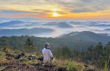 Nccdalat: Cloud Hunting Sunrise Hike, Car Pickup & Breakfast