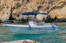 Motor boat rental in Castro