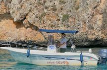 Motor boat rental in Castro