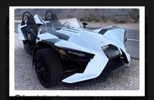 Red Rock Canyon Slingshot or Trike Express Tour with BBQ