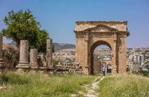 Jordan Pass 7-Day Tour Roman Ruins of Jerash, Petra, Wadi Rum, and the Dead Sea