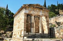 Delphi and Arachova Private Tour Experience