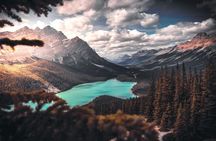Moraine, Lake Louise & Banff tour from Calgary, Canmore, Banff
