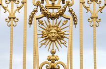 Discover Versailles: Palace & Gardens Tour (Max 18 Guests)