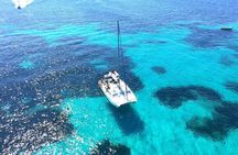 Small Group Catamaran Tour : Magdalene Islands with Brunch