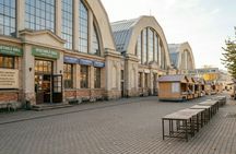 Historic Riga Private Walking Tour at Central Market Hunt