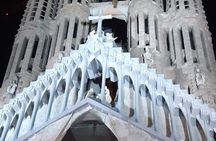 Barcelona: Gaudí Highlights & Gourmet Tapas Tasting (Small Group)