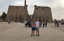 Tour The East & West Bank vally of the king ,Colossi of Memnon,Hatshepsut Temple,Karnak Templ,luxor tempel