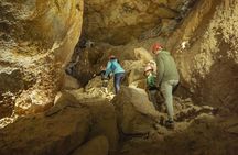 Limited Entry Lava Tube Cave Tour in Bend Oregon