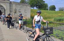 3 hrs Bike Tour in Copenhagen with a Local - Small Groups