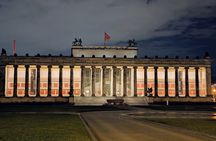 Berlin Sunset Illuminated Landmarks Walking Tour