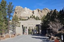 Mt Rushmore, Crazy Horse and Custer State Park Wildlife Loop Tour