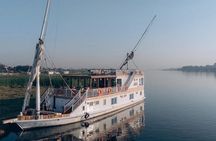 4 Nights / 5 Days Nile Dahabiya Cruise from Luxor to Aswan