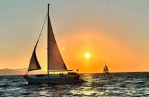 Sailing Cruise to Dia Island with Drinks and Meal